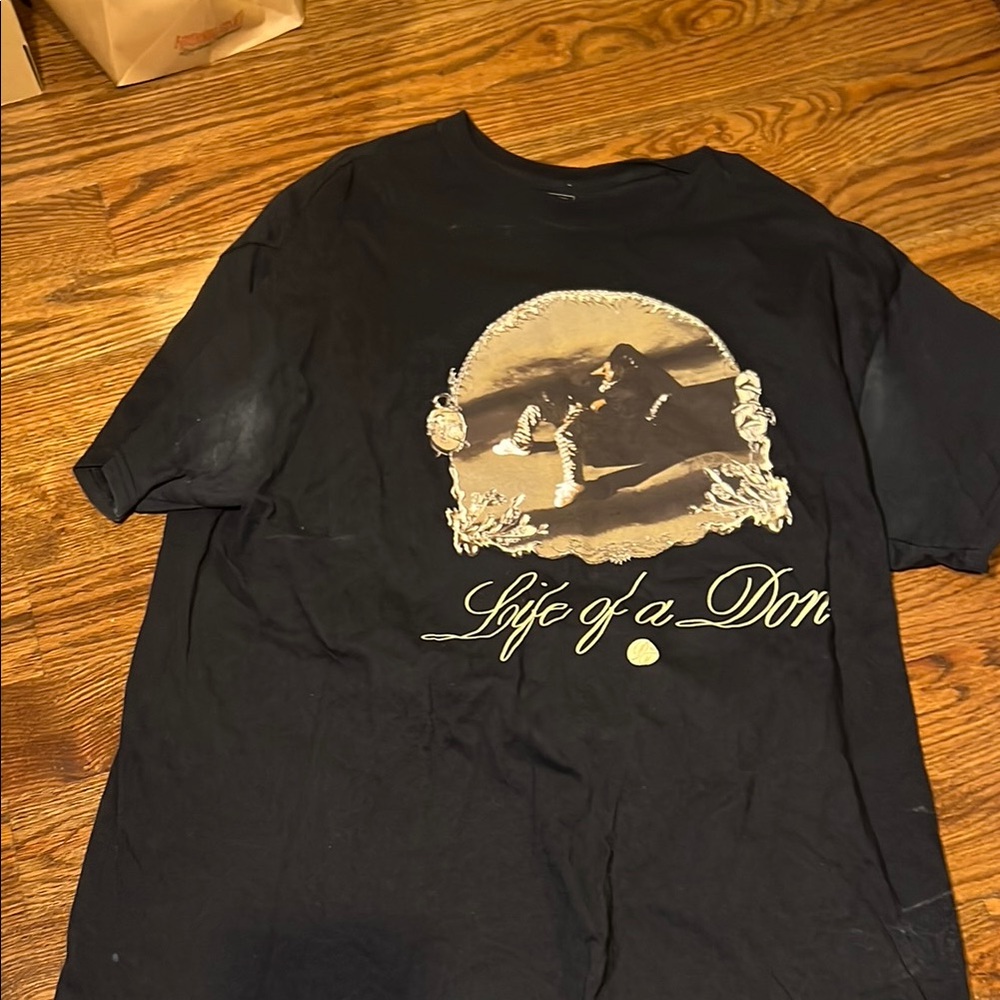 Life of a Don Black T-Shirt comes as is found at thrift. Size xl used.